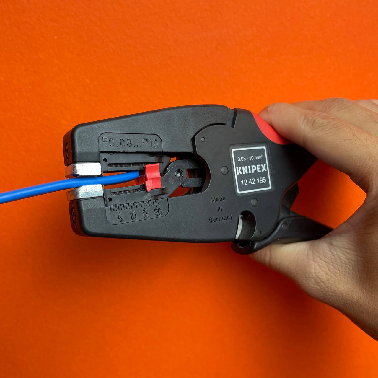 KÌM TUỐT ĐẦU DÂY ĐIỆN KNIPEX MULTISTRIP 10 MM 12 42 195 - Ảnh 3