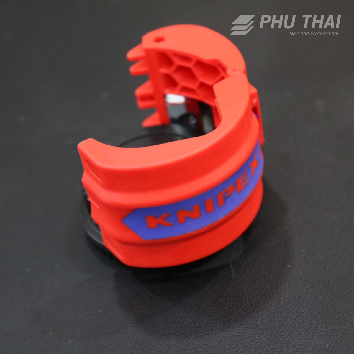 DỤNG CỤ CẮT ỐNG NHỰA KNIPEX 90 22 10 BK - Ảnh 10