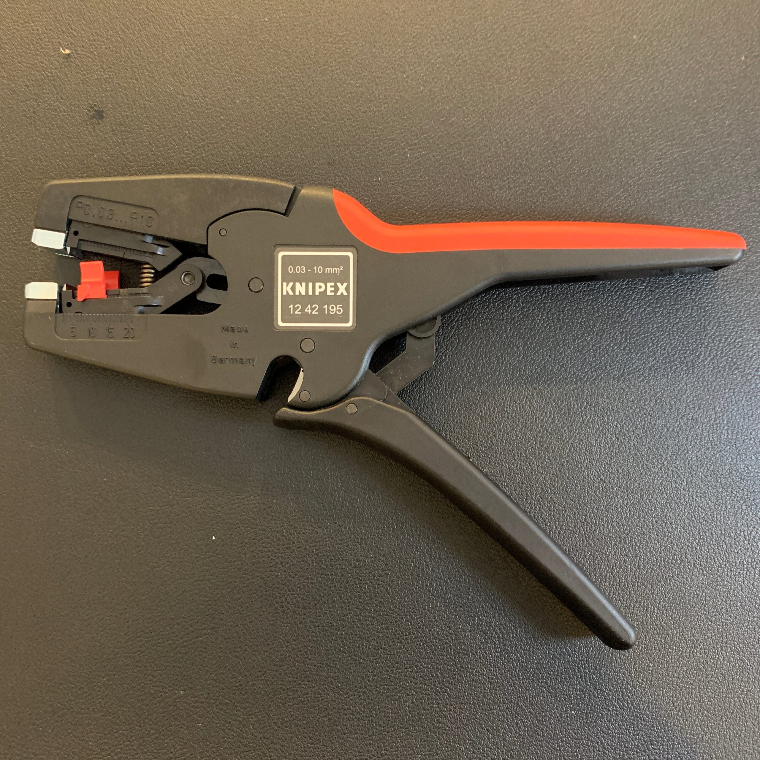 KÌM TUỐT ĐẦU DÂY ĐIỆN KNIPEX MULTISTRIP 10 MM 12 42 195 - Ảnh 7