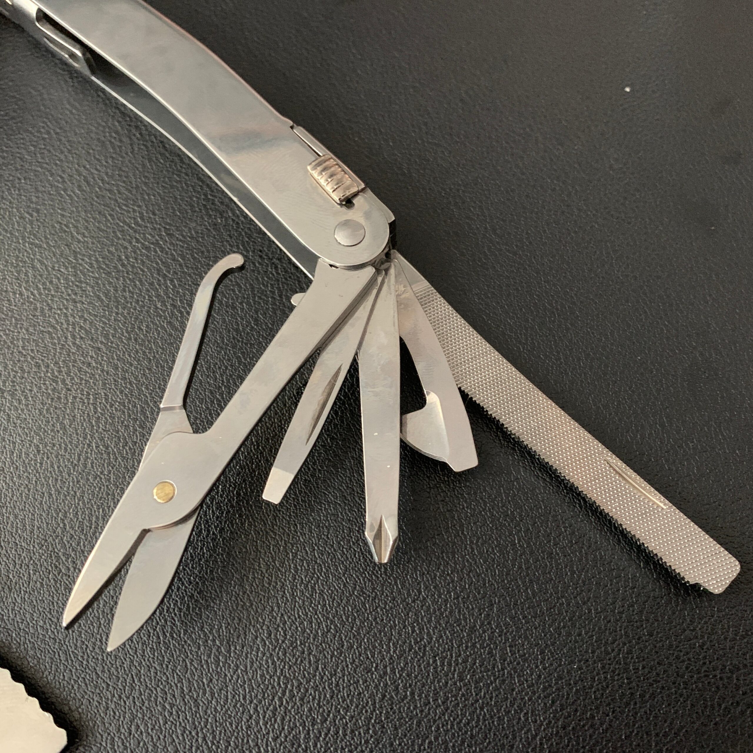 KÌM XẾP ĐA NĂNG VICTORINOX SWISS TOOL SPIRIT - Ảnh 8