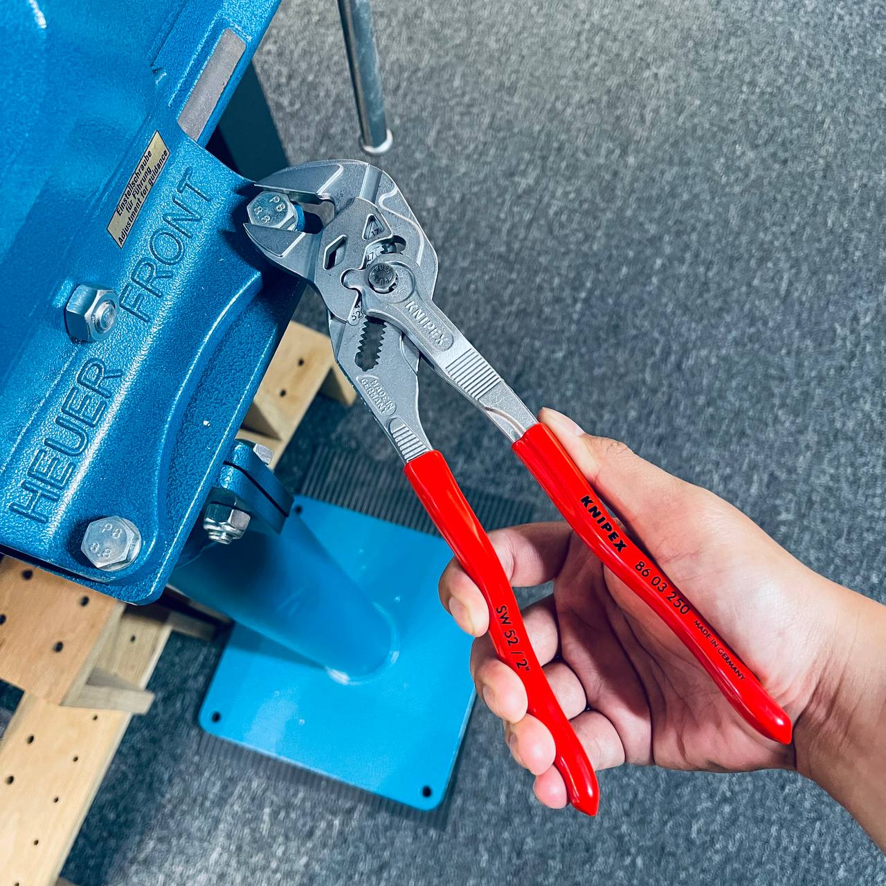 KÌM MỎ LẾT KNIPEX 250MM 86 03 250 - Ảnh 6
