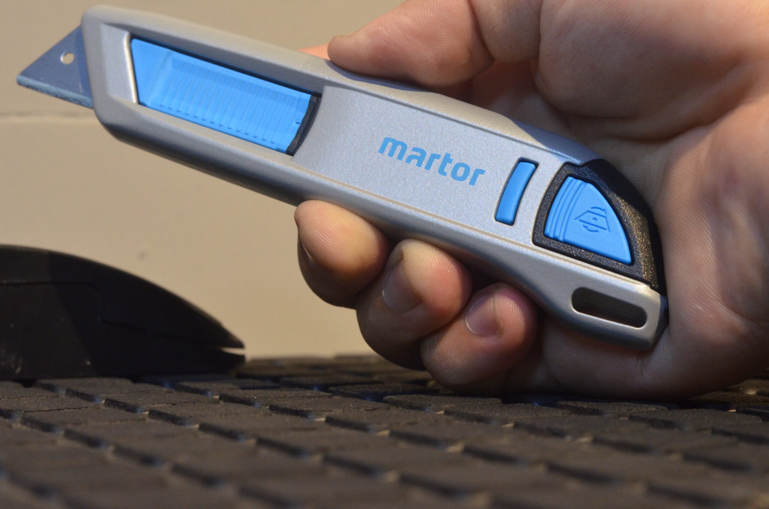 DAO RỌC AN TOÀN MARTOR SECUNORM 500 842081 1 - Ảnh 4