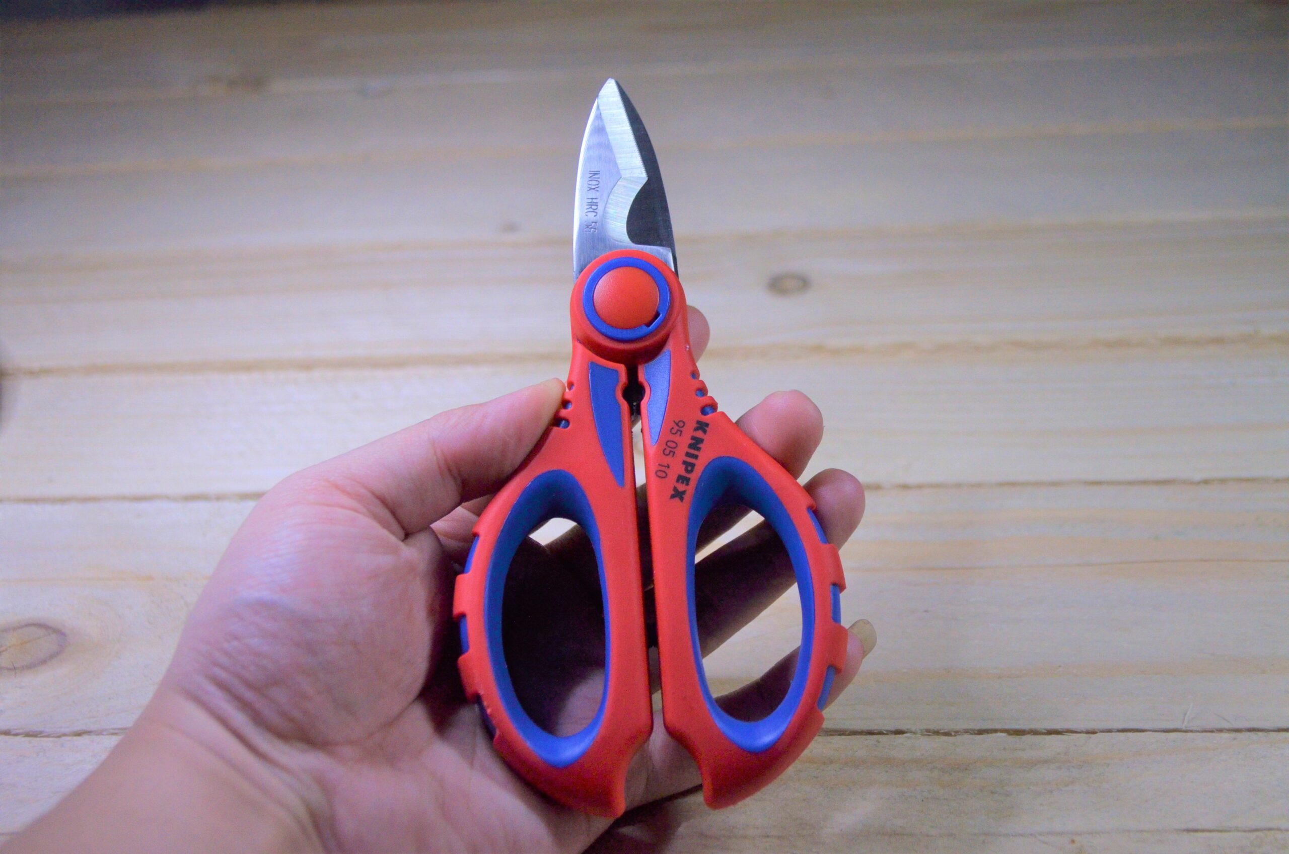 KÉO CẮT DÂY ĐIỆN KNIPEX 95 05 10 SB - Ảnh 12