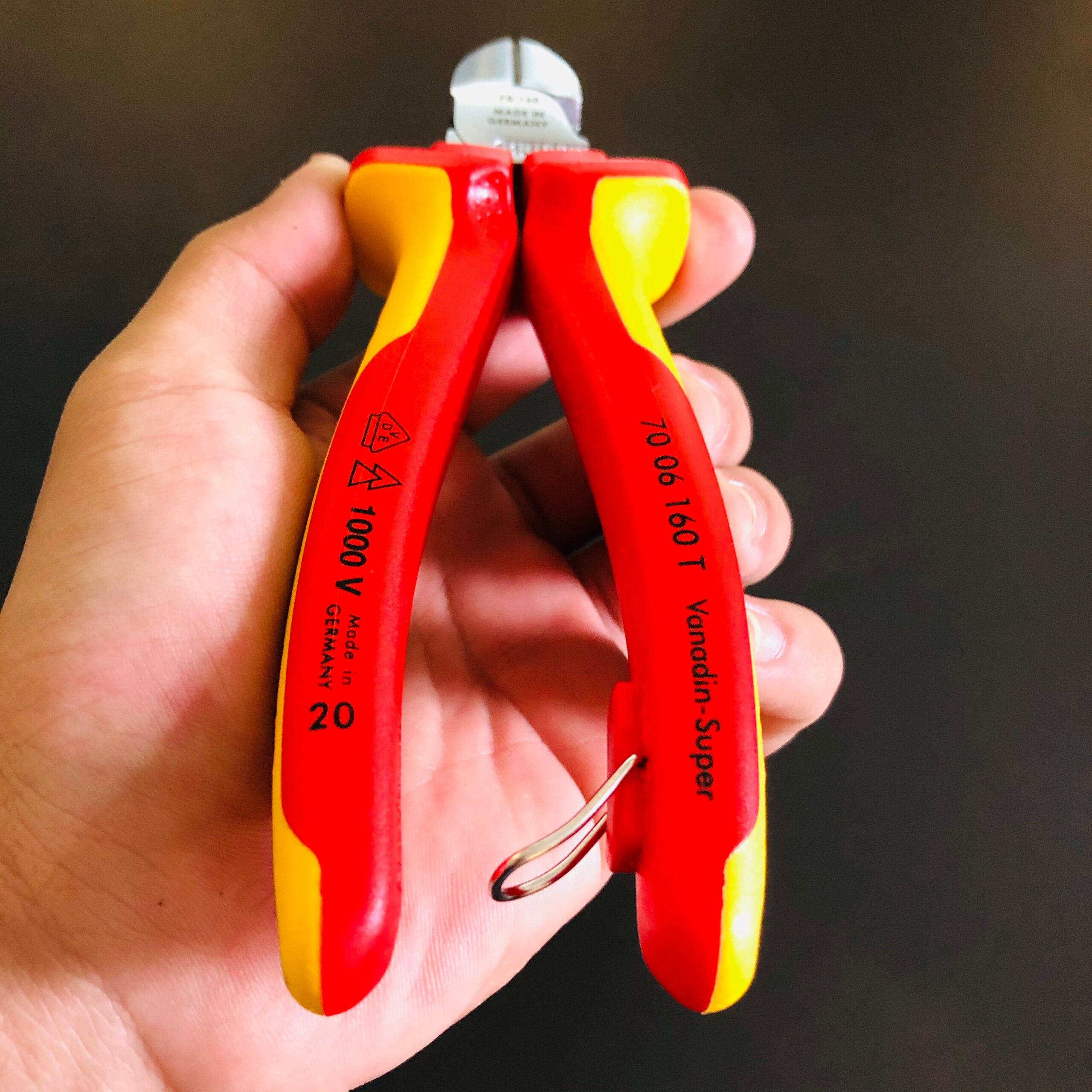 KÌM CẮT KNIPEX DÀI 160 MM CÁCH ĐIỆN 1000 V CÓ VÒNG GẮN DÂY AN TOÀN 70 06 160 T - Ảnh 10