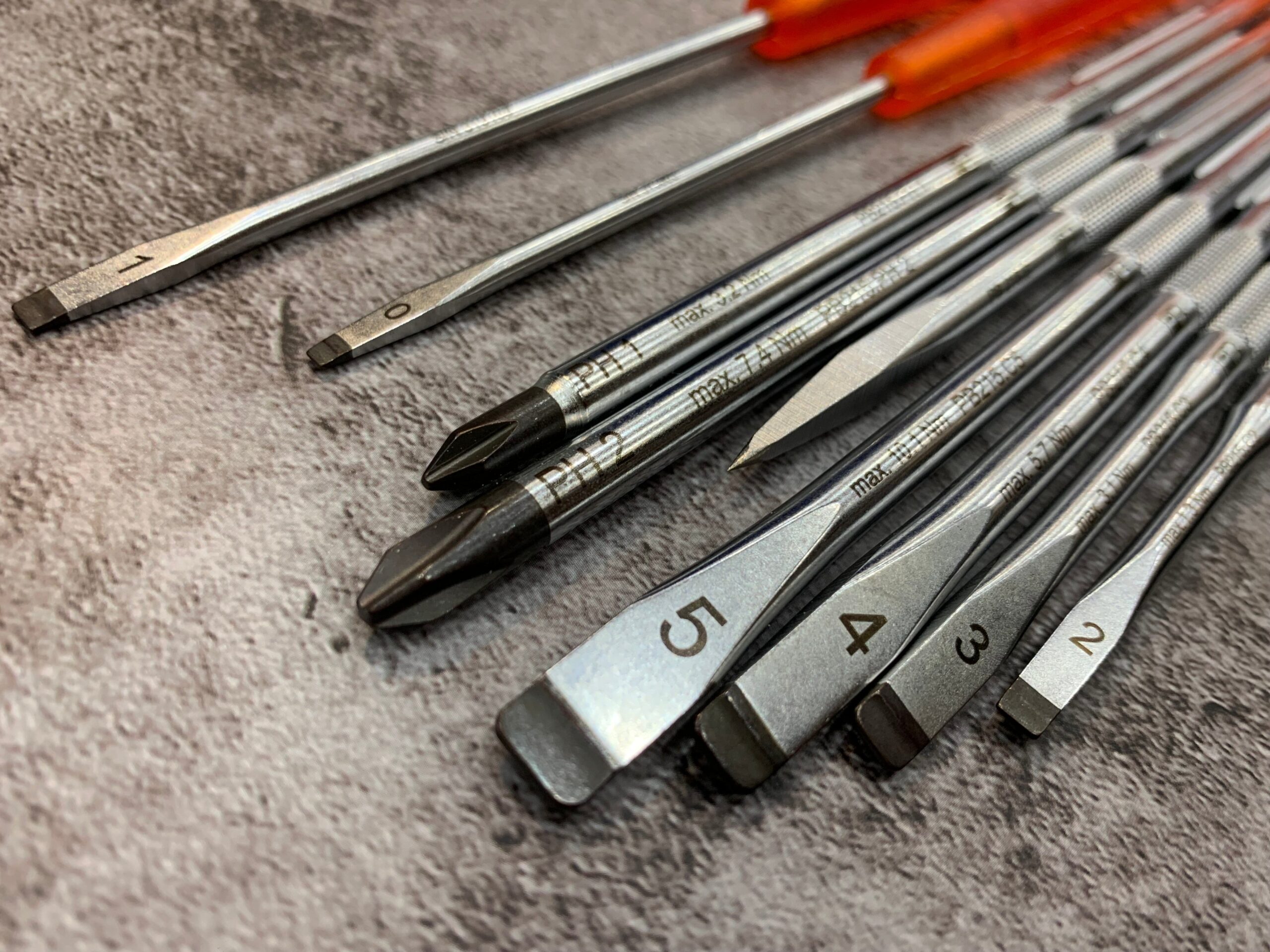 Bộ tua vít cán Classic đựng trong bao da PB 215.L 25 PB SWISS TOOLS L60060 1941 - Ảnh 5
