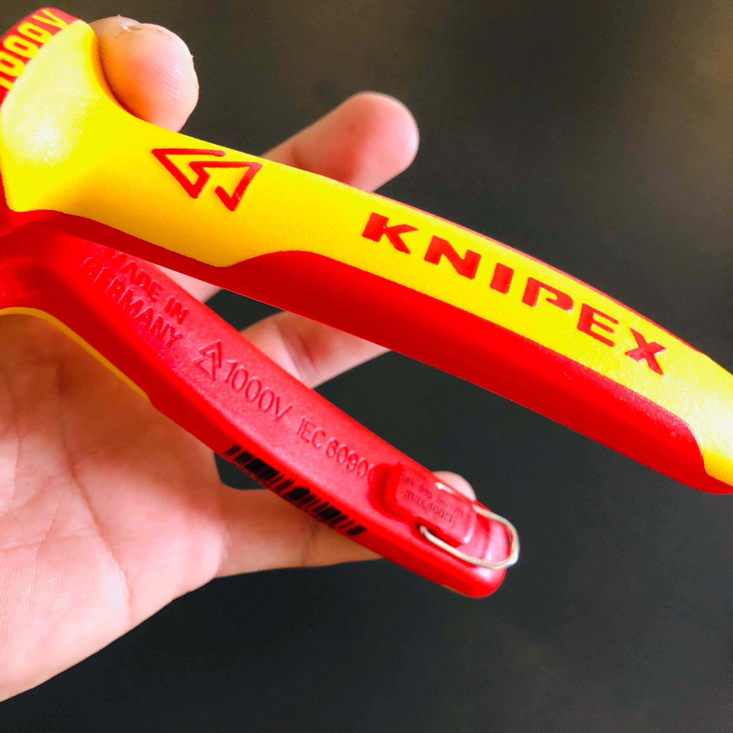 KÌM CẮT KNIPEX DÀI 160 MM CÁCH ĐIỆN 1000 V CÓ VÒNG GẮN DÂY AN TOÀN 70 06 160 T - Ảnh 6