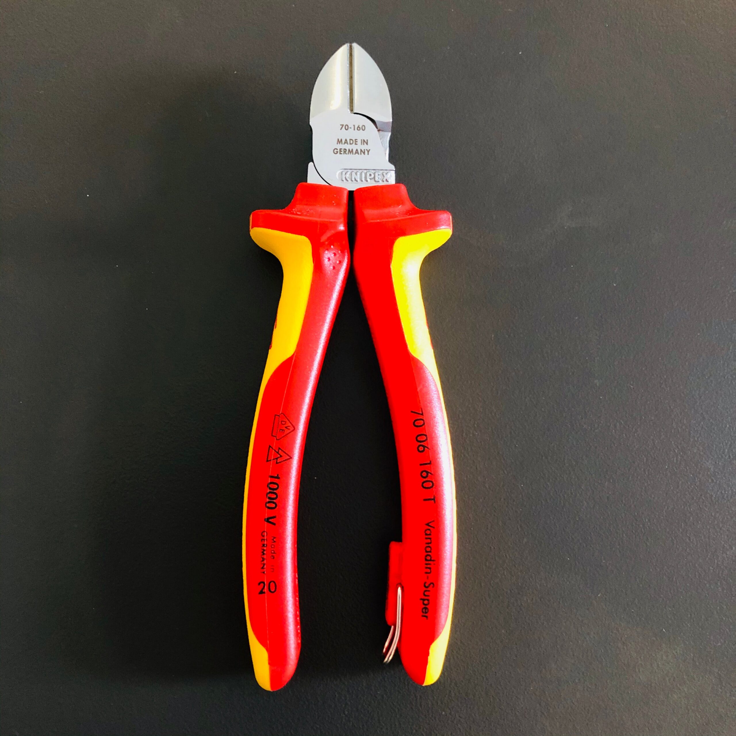 KÌM CẮT KNIPEX DÀI 160 MM CÁCH ĐIỆN 1000 V CÓ VÒNG GẮN DÂY AN TOÀN 70 06 160 T - Ảnh 5
