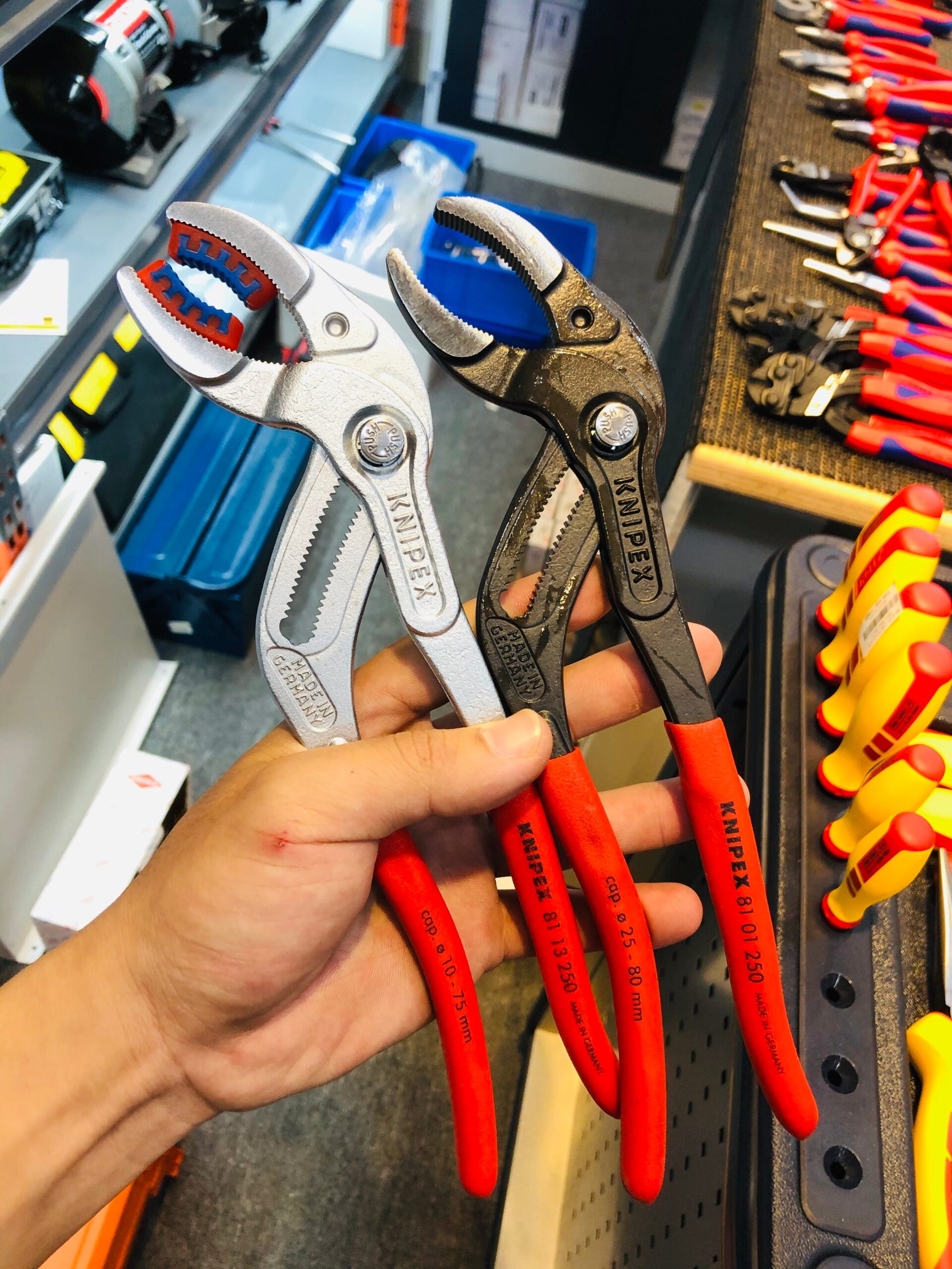 KÌM KẸP ỐNG CÓ HÀM NHỰA KNIPEX DÀI 250 MM 81 13 250 - Ảnh 7