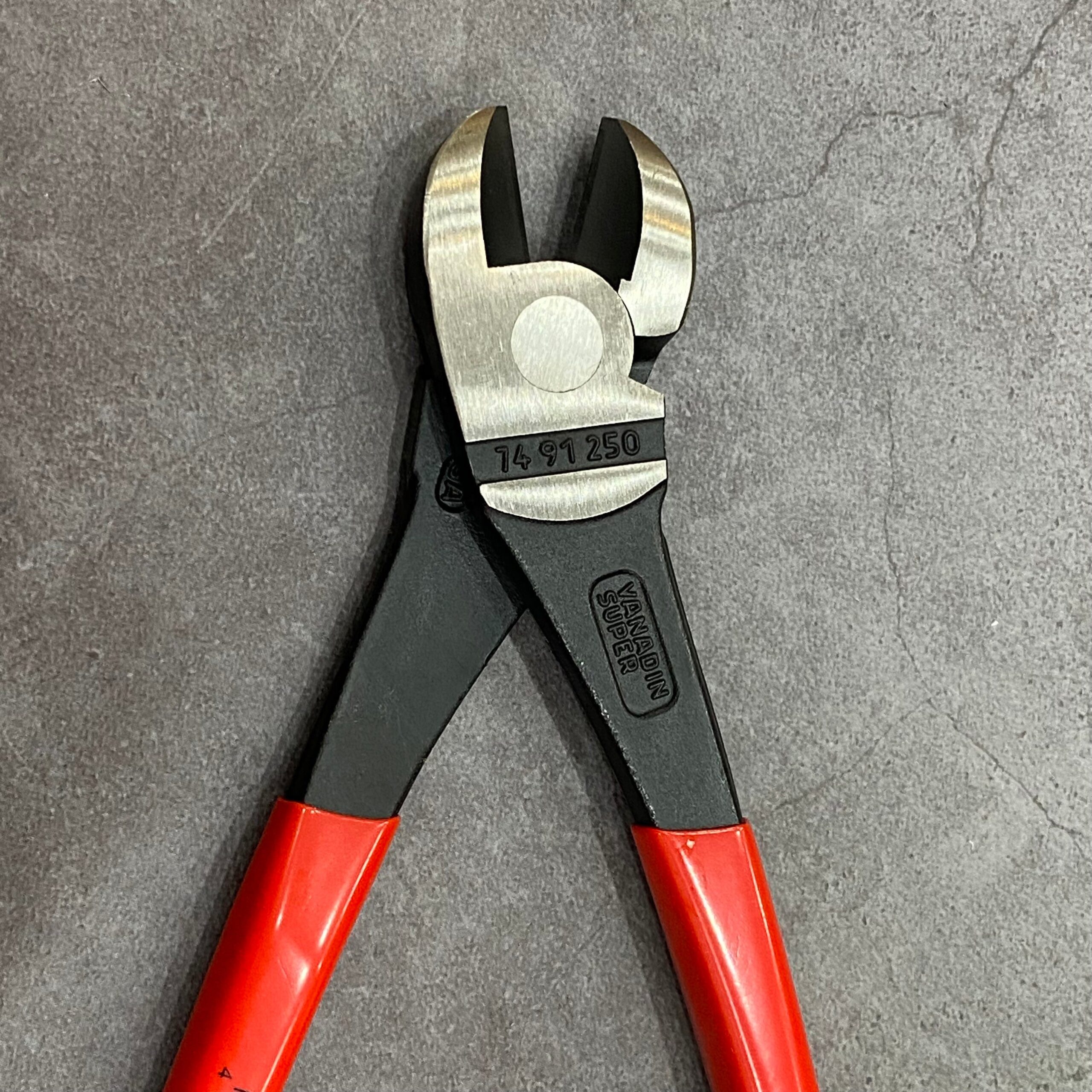 KÌM CẮT LƯỠI Ở GIỮA DÀI 250MM KNIPEX 74 91 250 - Ảnh 4